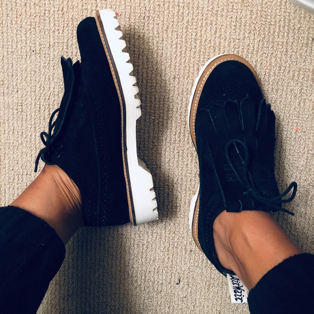 Dr. Martens 3989 II Kiltie Wingtip Shoe